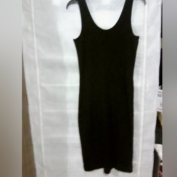 Black Sleeveless Dress with Studded V-Neck Kische Women's size Medium - Picture 4 of 6